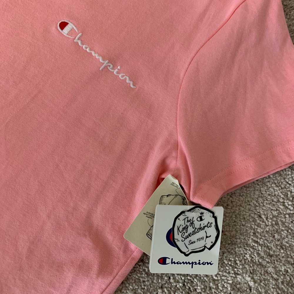 Cropped pink Champion tee - Picture 2 of 2